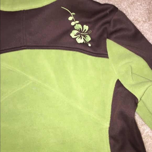 CLOSET CLEAR OUT SALE!!  Fleece jacket - Picture 2 of 4